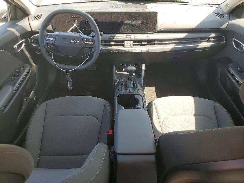 2025 KIA K4 LXS 8