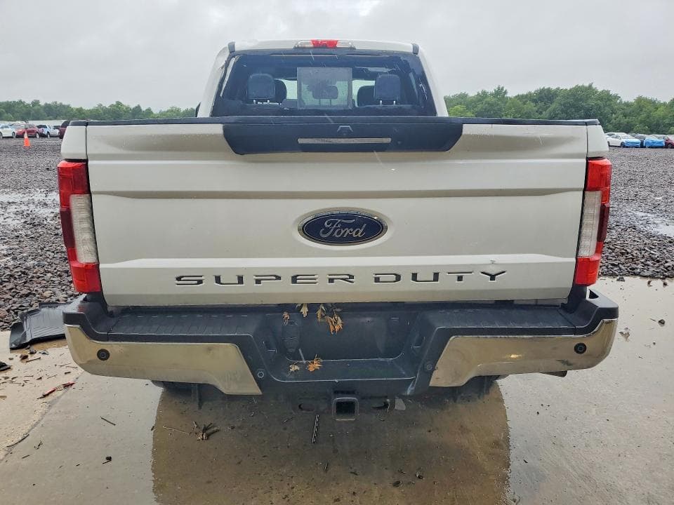 2023 FORD F250 6