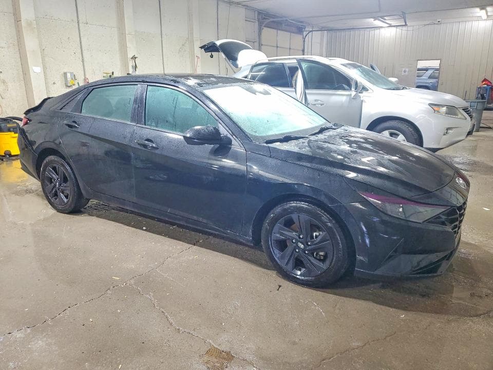 2021 HYUNDAI ELANTRA SEL 4