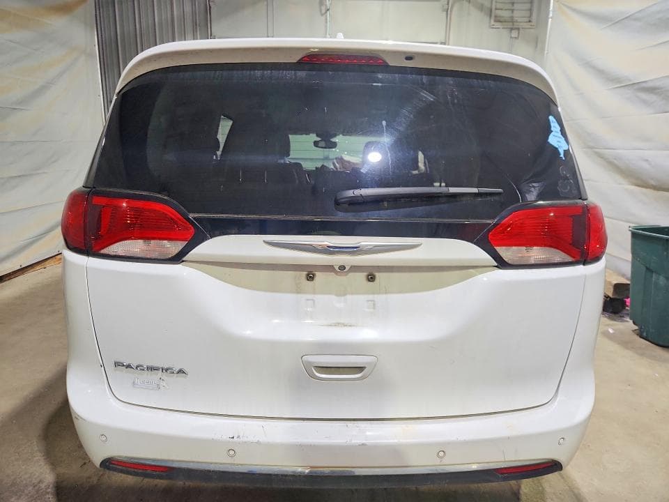 2017 CHRYSLER PACIFICA TOURING L 6