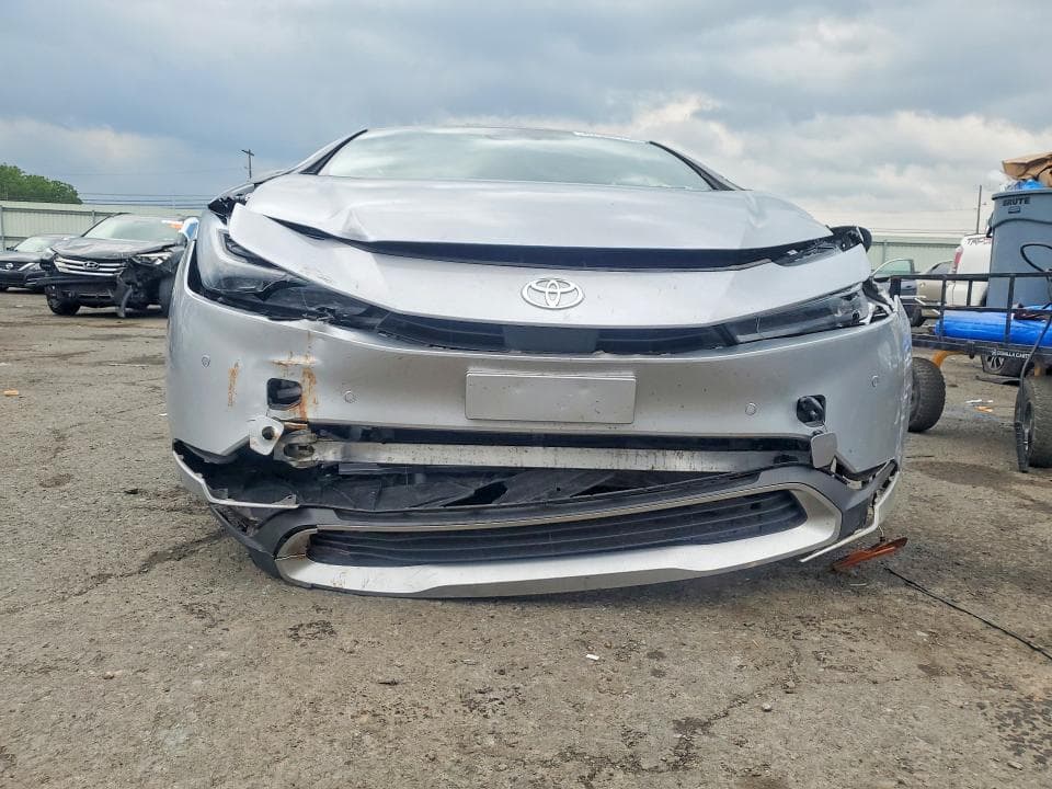 2024 TOYOTA PRIUS PRIME SE 5