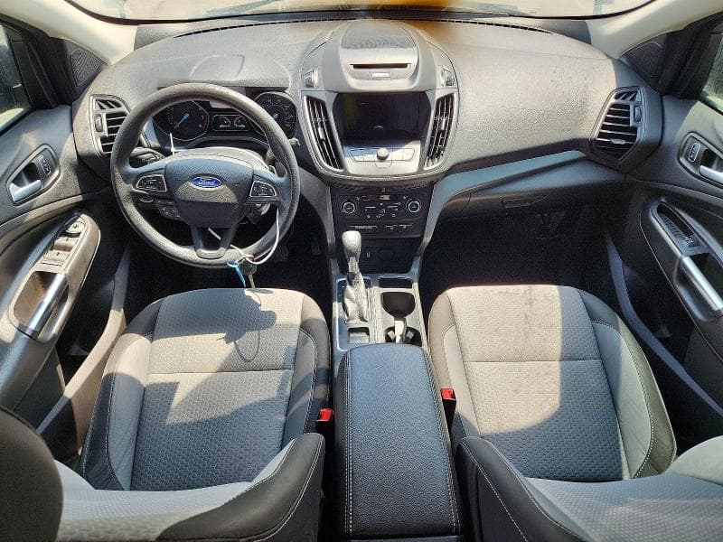 2017 FORD ESCAPE SE 8