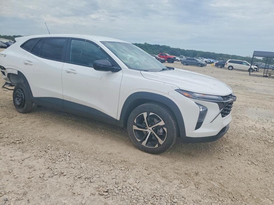 2024 CHEVROLET TRAX 4