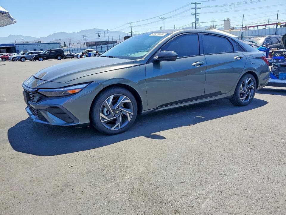 2025 HYUNDAI ELANTRA SEL SPORT