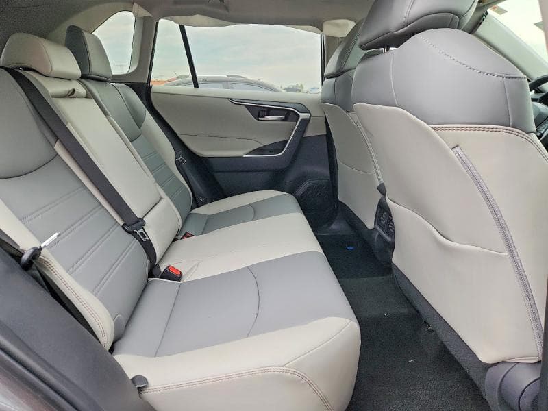 2024 TOYOTA RAV4 XLE PREMIUM 11