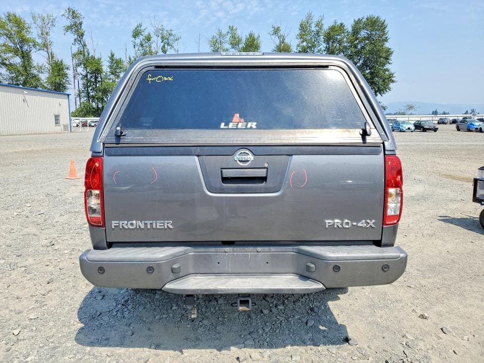 2018 NISSAN FRONTIER PRO-4X 6