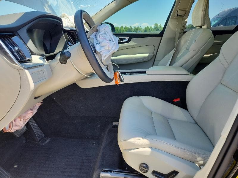 2025 VOLVO XC60 PLUS 7