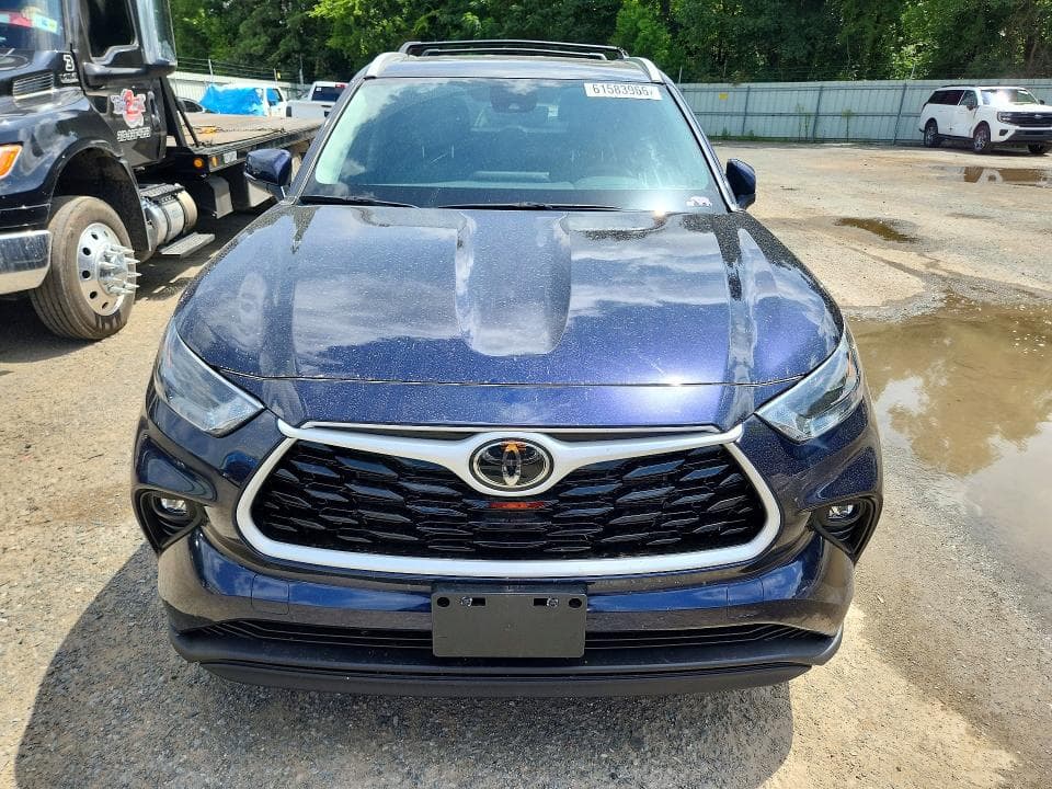 2025 TOYOTA HIGHLANDER XLE 5