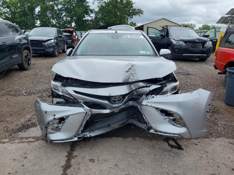 2019 TOYOTA CAMRY SE 5