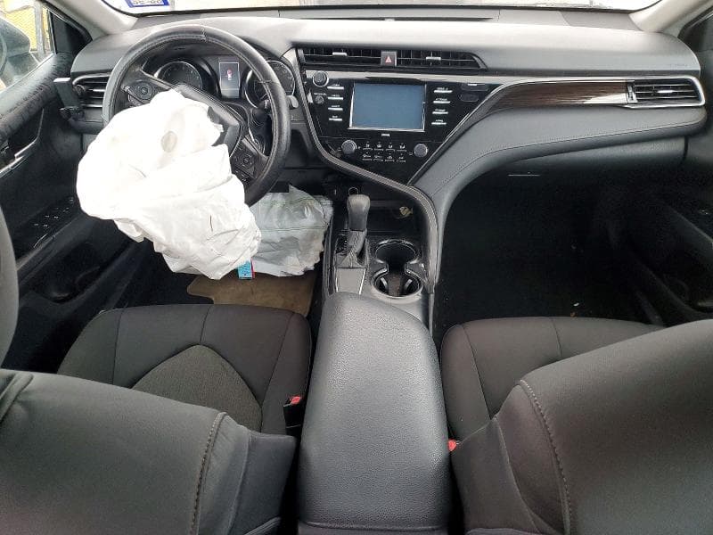 2020 TOYOTA CAMRY LE 8