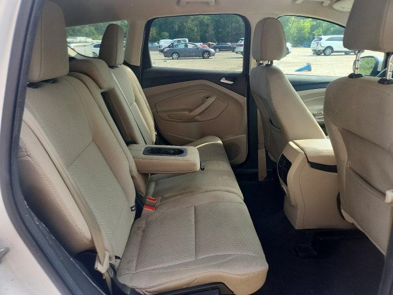 2017 FORD ESCAPE SE 10