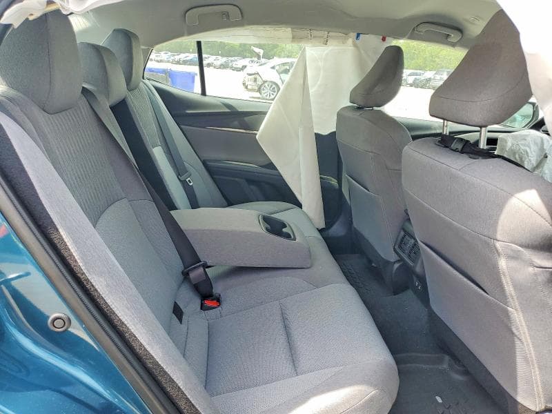 2025 TOYOTA CAMRY LE 10