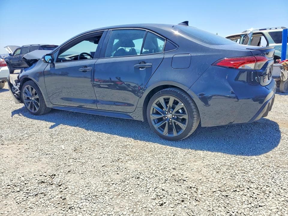 2026 TOYOTA COROLLA XSE 2