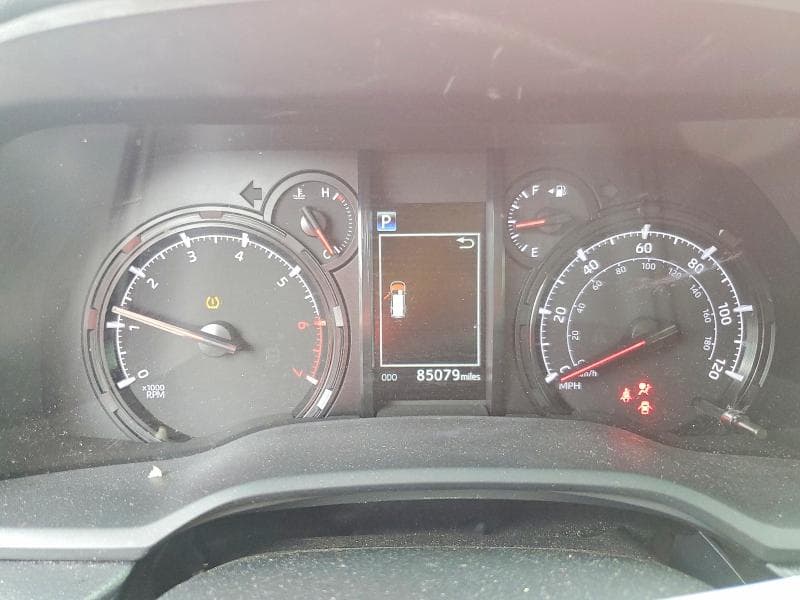 2021 TOYOTA 4RUNNER SR5 9