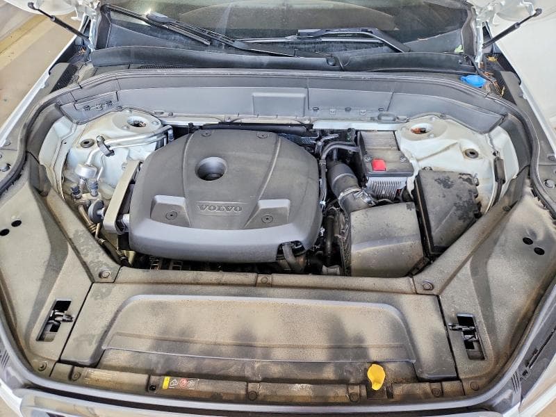 2020 VOLVO XC90 T5 MOMENTUM 12