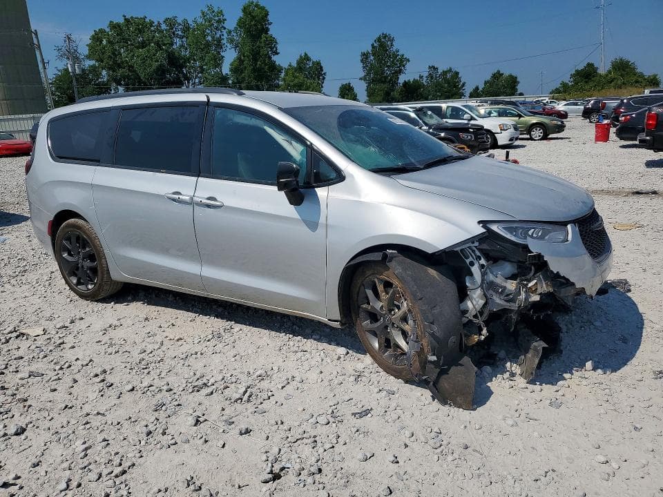 2026 CHRYSLER PACIFICA SELECT 4