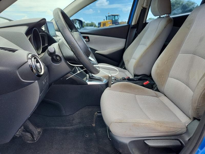 2019 TOYOTA YARIS LE 7