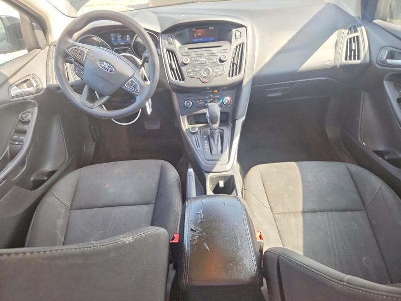 2017 FORD FOCUS SE 8