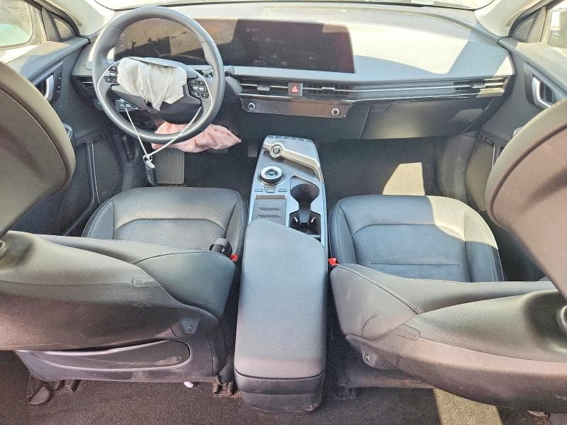 2022 KIA EV6 WIND 8