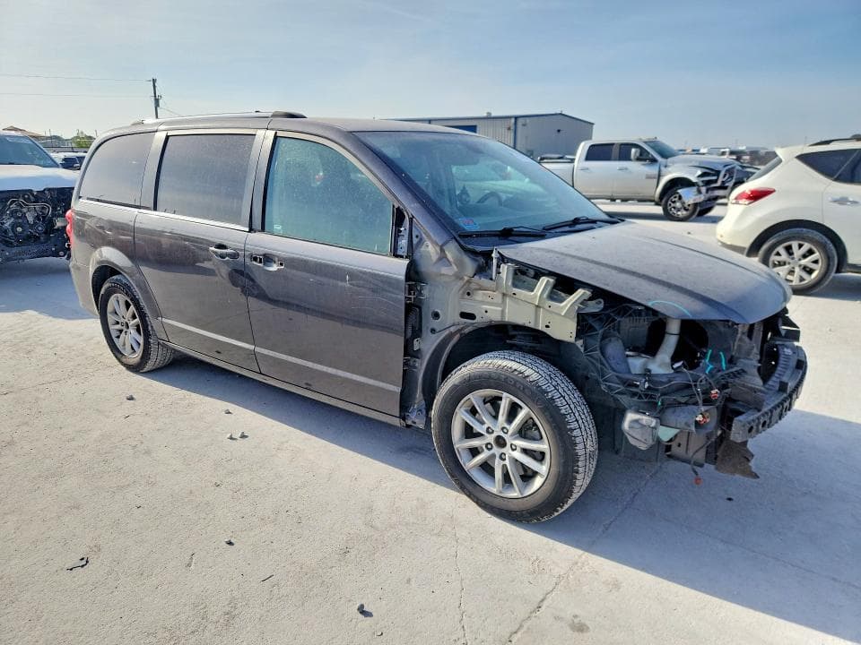 2019 DODGE GRAND CARAVAN SXT 4