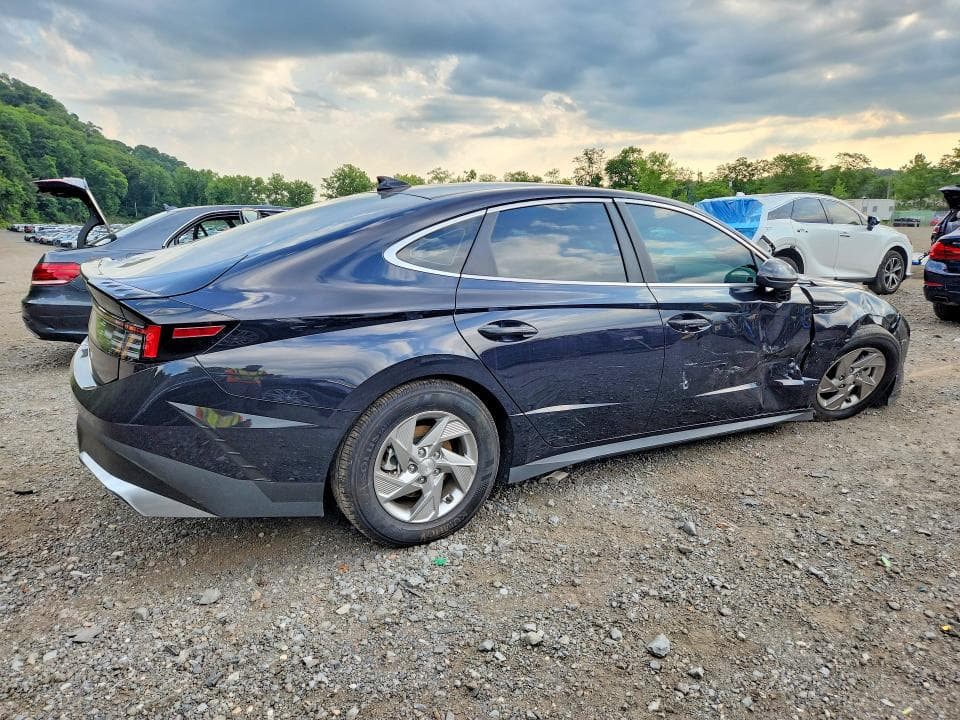 2026 HYUNDAI SONATA SE 3