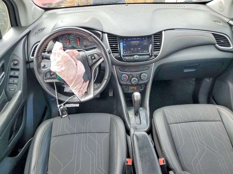 2022 CHEVROLET TRAX 1LT 8