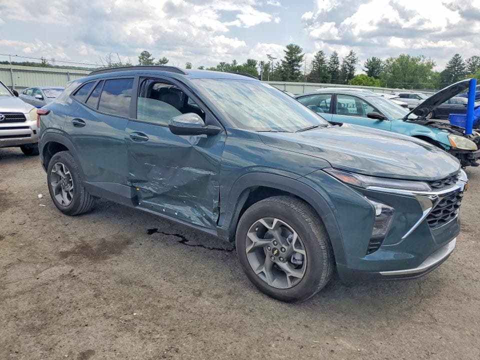 2025 CHEVROLET TRAX 1LT 4