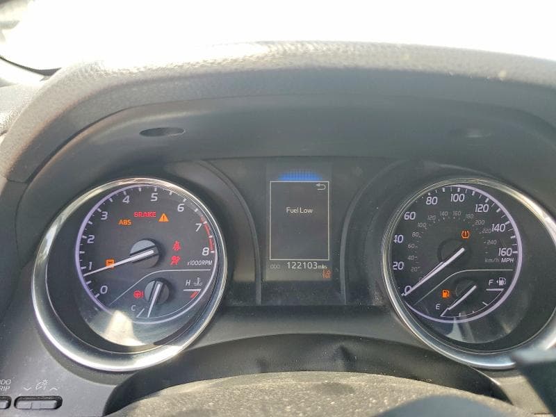 2019 TOYOTA CAMRY SE 9