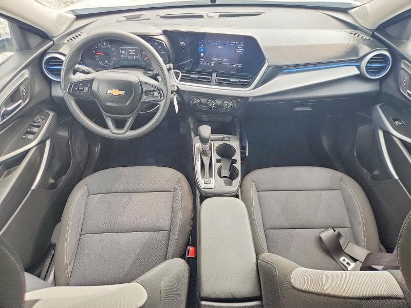 2025 CHEVROLET TRAX LS 8