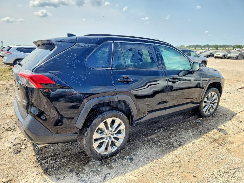 2024 TOYOTA RAV4 XLE PREMIUM 3