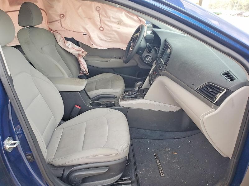 2018 HYUNDAI ELANTRA SEL 7