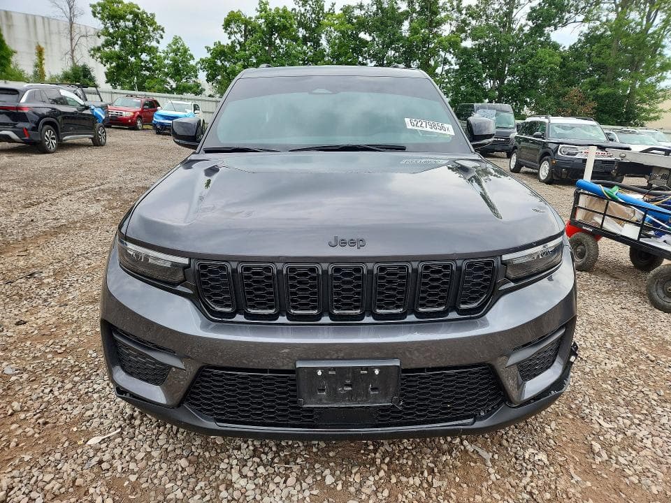 2024 JEEP GRAND CHEROKEE LAREDO 5