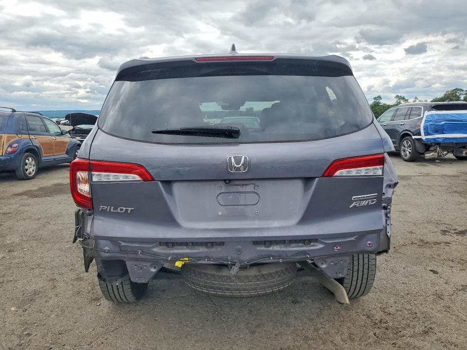 2022 HONDA PILOT SE 6