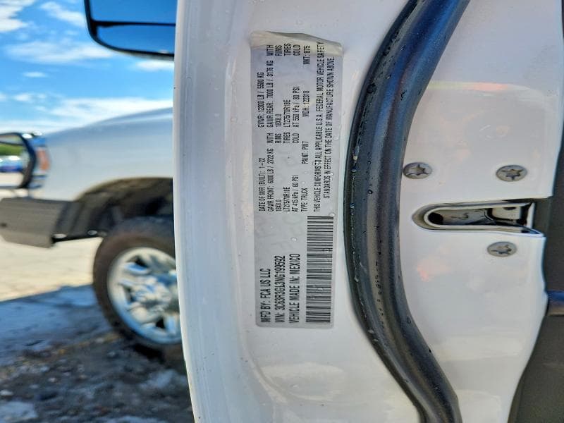 2022 RAM 3500 TRADESMAN 12
