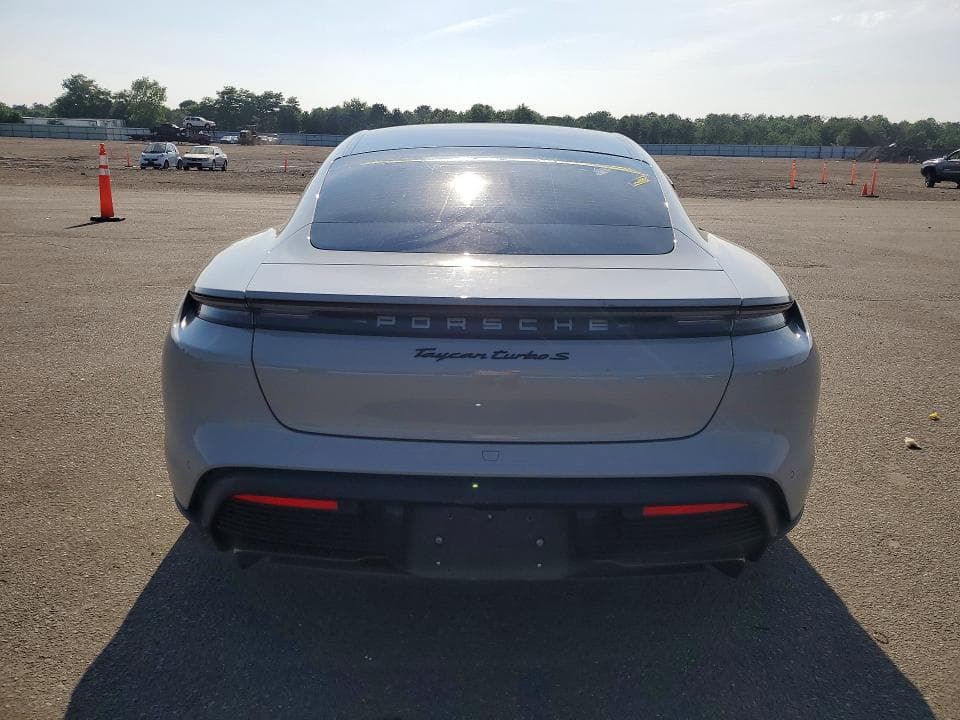 2021 PORSCHE TAYCAN TURBO 6