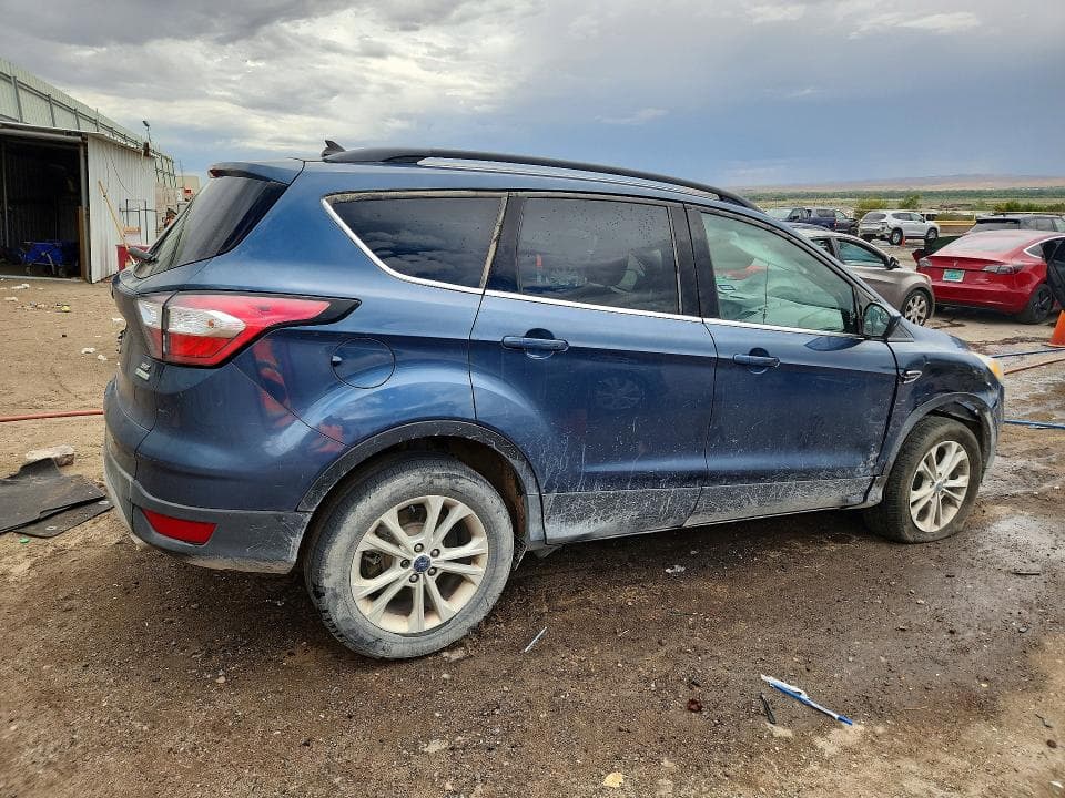 2018 FORD ESCAPE SE 3