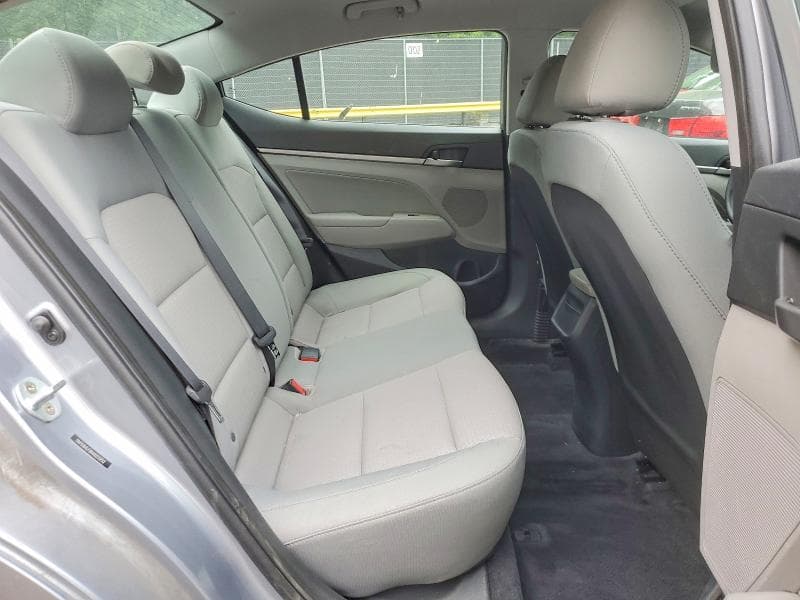 2017 HYUNDAI ELANTRA SE 10