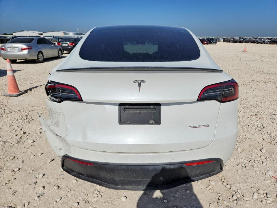 2022 TESLA MODEL Y 6