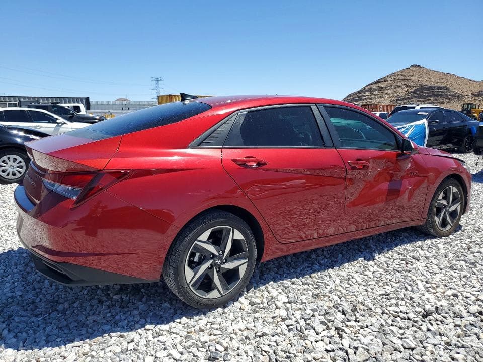 2023 HYUNDAI ELANTRA SEL 3