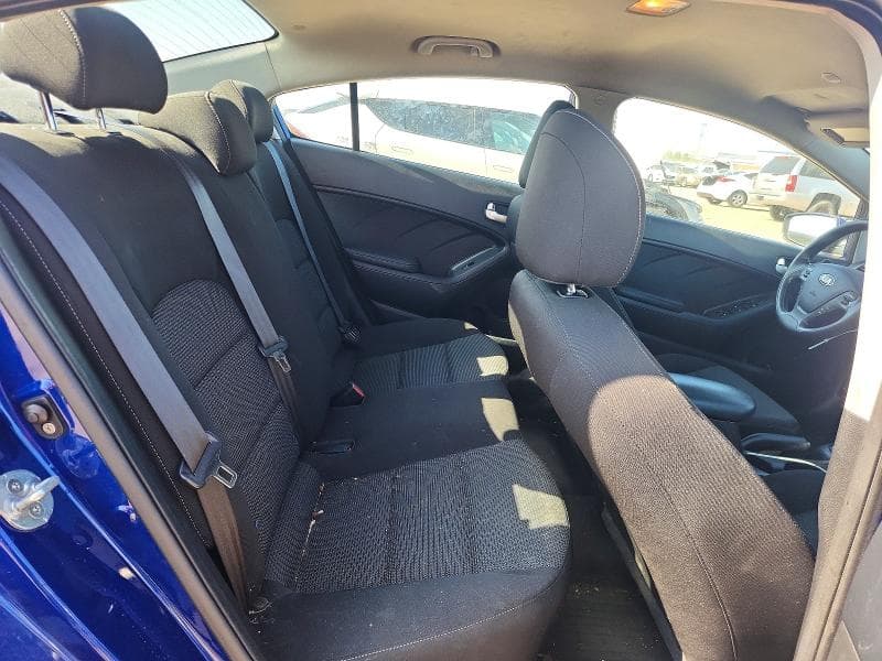 2017 KIA FORTE LX 10
