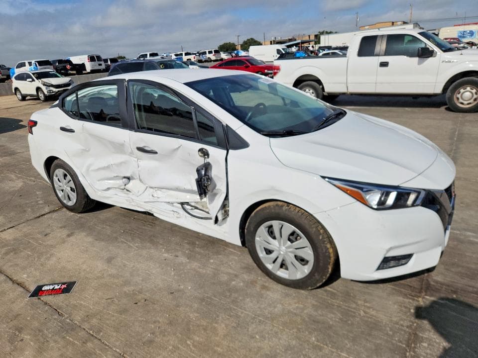 2022 NISSAN VERSA S S 4