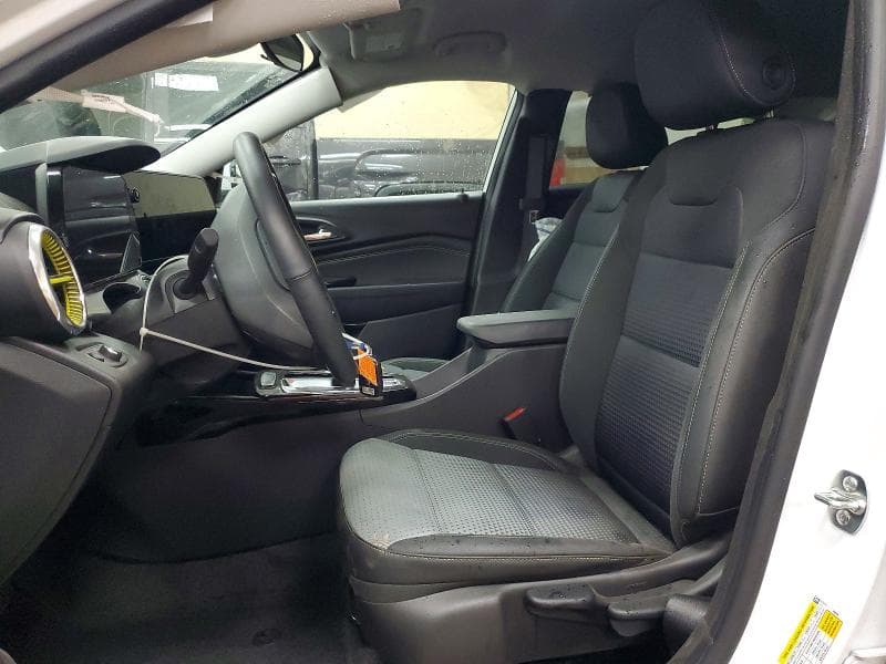 2025 CHEVROLET TRAX 1LT 7