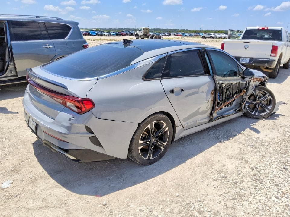 2022 KIA K5 GT LINE 3