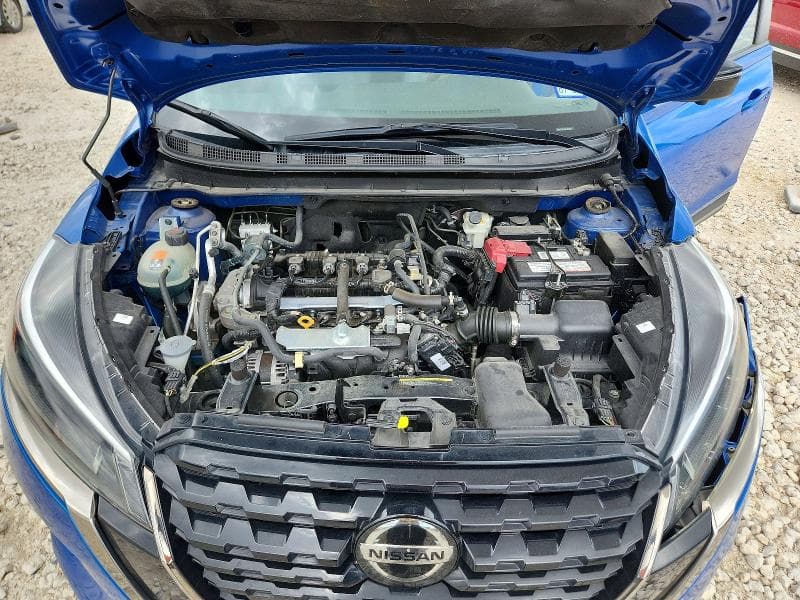 2021 NISSAN KICKS SR 11