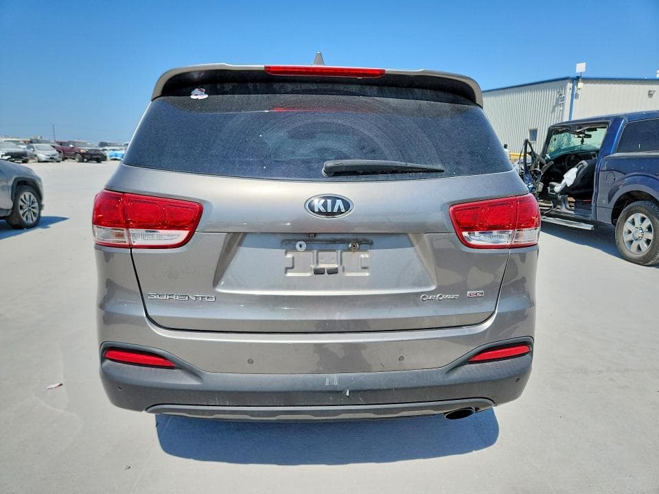 2018 KIA SORENTO LX 6