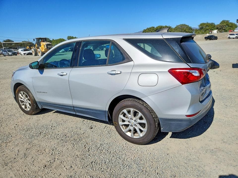 2018 CHEVROLET EQUINOX LS 2