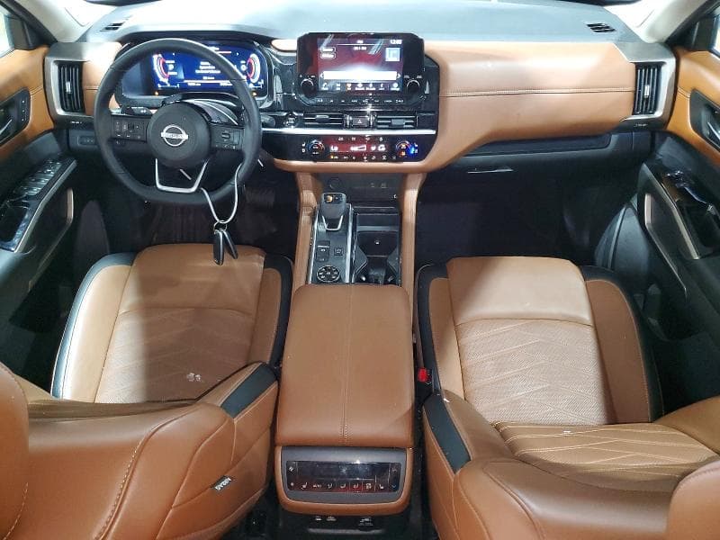 2025 NISSAN PATHFINDER PLATINUM 8