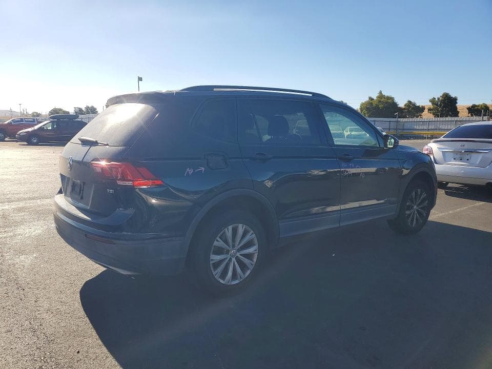 2018 VOLKSWAGEN TIGUAN S 3