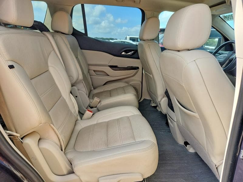 2022 GMC ACADIA DENALI 11