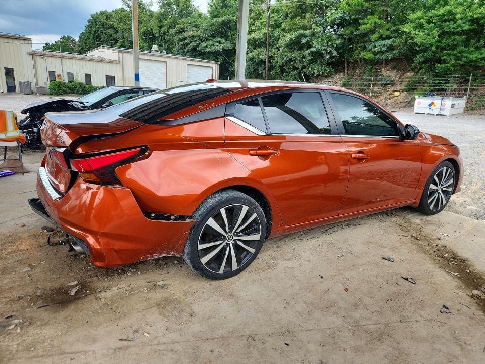 2021 NISSAN ALTIMA SR 3